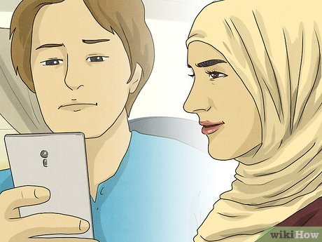 Step 3 It might be hard to date an Emirati woman if you aren’t Muslim.