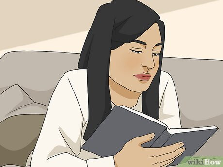 Step 3 Avoid clingy behavior.