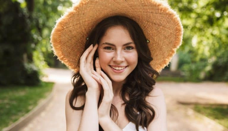 27个秘诀教你如何称赞女性美丽与可爱，附实用示例让她心动