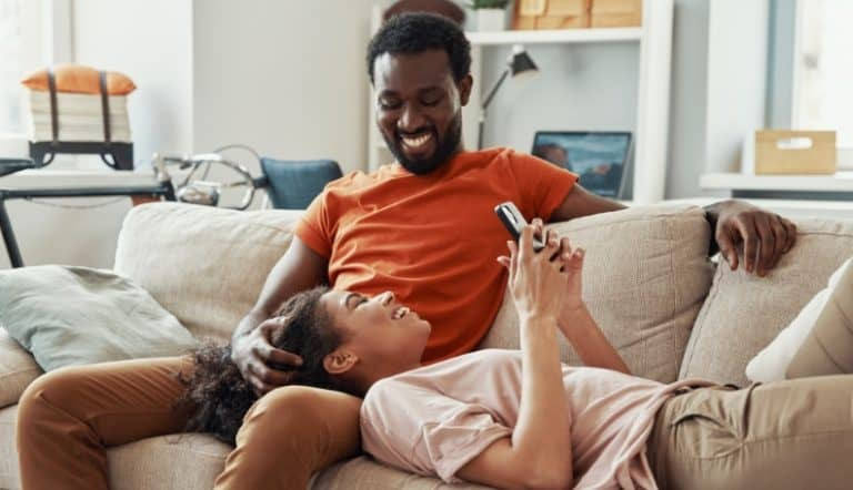 第一次让女孩在你家过夜？22个秘诀帮你留下好印象